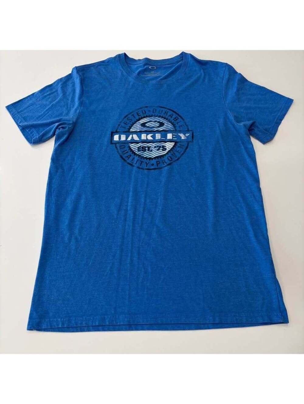 Oakley Y2Ks Men’s T Shirt Blue Short Sleeve Size Large